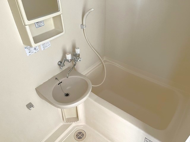 バス
