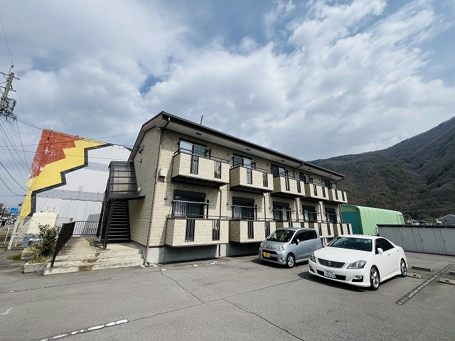 サープラス　マロニエ 外観