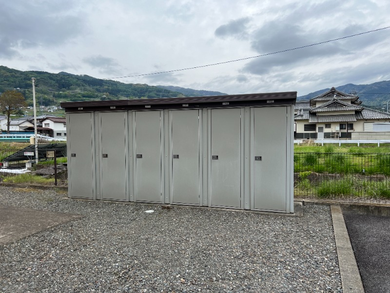敷地内・建物