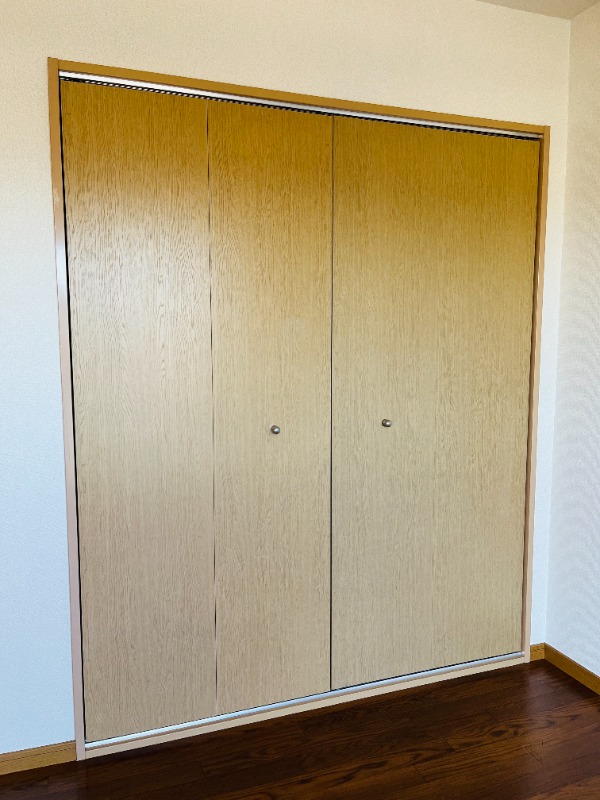 クローゼット（2Fベランダ側）